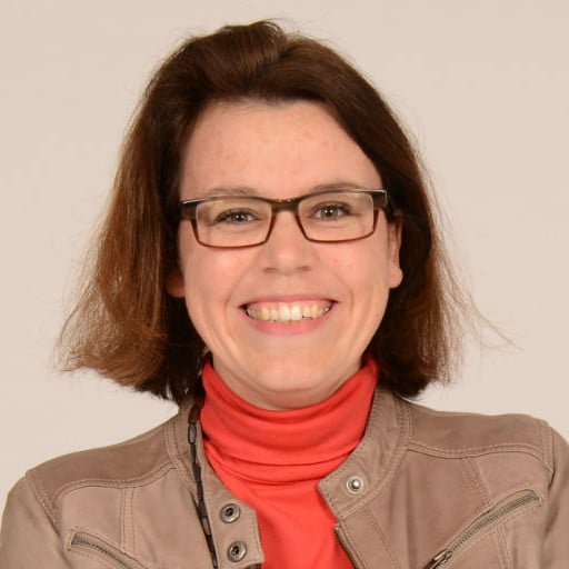 Anne-Laure, cadre administratif du Pôle d’Activité Médicale d’Imagerie des Hospices Civils de Lyon